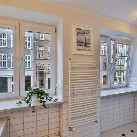 Apartament Bursztynowy Mariacka Old Town